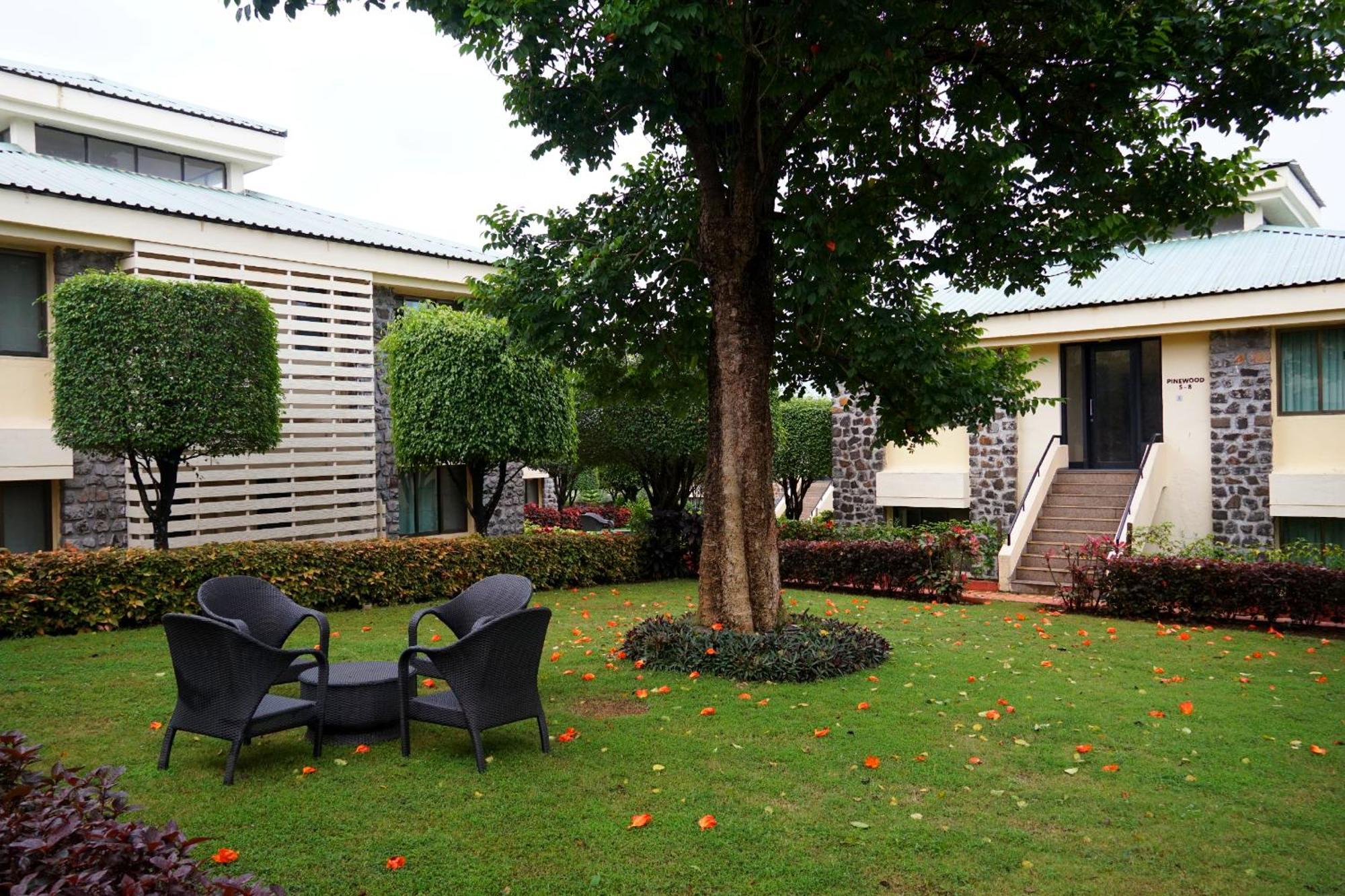 Fazlani Natures Nest - The Wellness Retreat Lonavala Exteriér fotografie