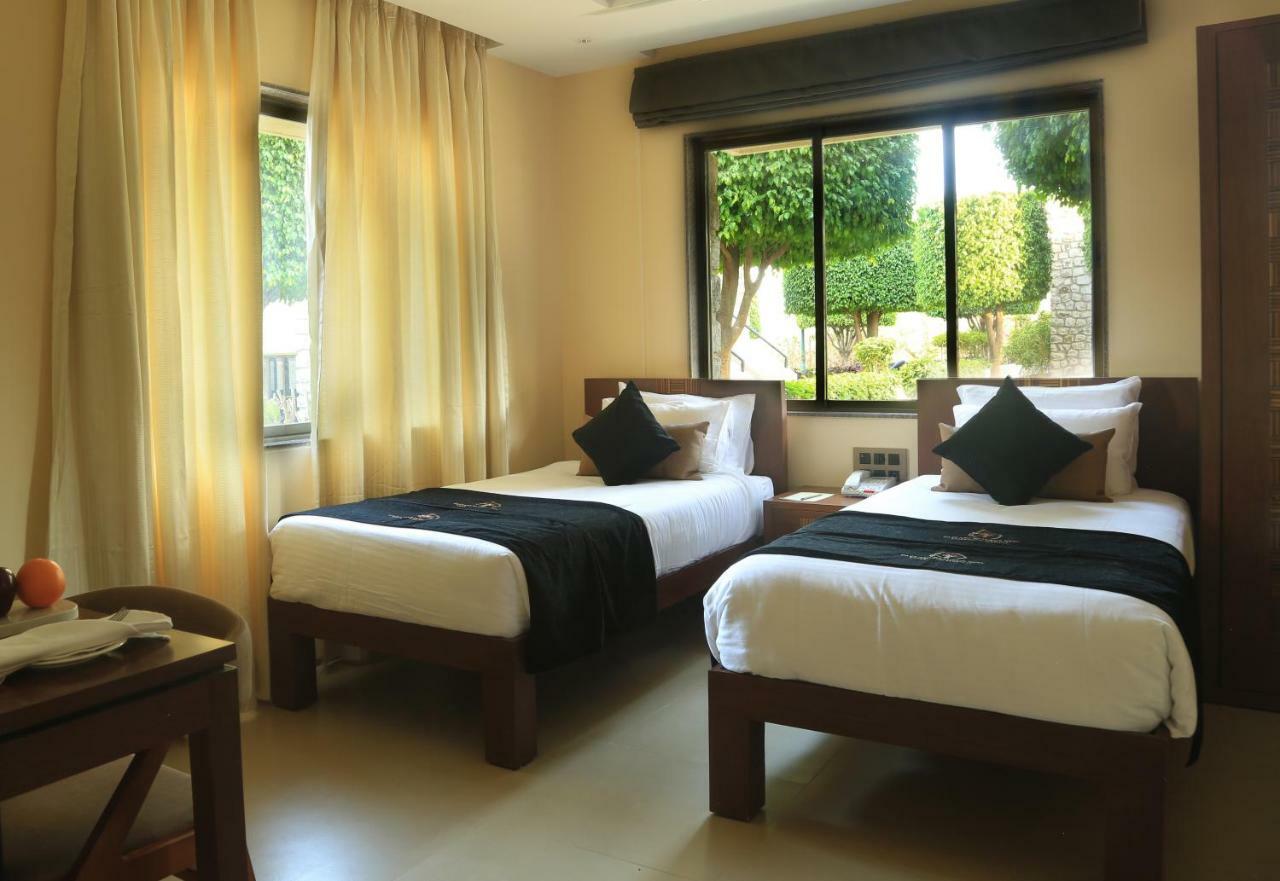 Fazlani Natures Nest - The Wellness Retreat Lonavala Exteriér fotografie